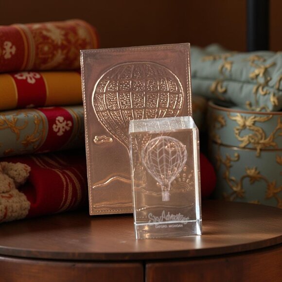 Vintage Hot Air Balloon Collector’s Duo – Crystal 3D Etched Sky Adventures Souve - Picture 5 of 7